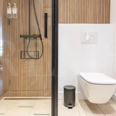 Elegant With Terrace And Pool Rems Torremuelle