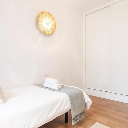 Elegant With Terrace And Pool Rems Appartement Torremuelle
