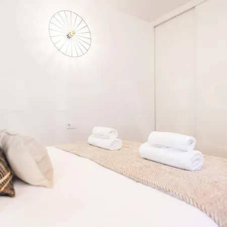 Appartement Elegant With Terrace And Pool Rems