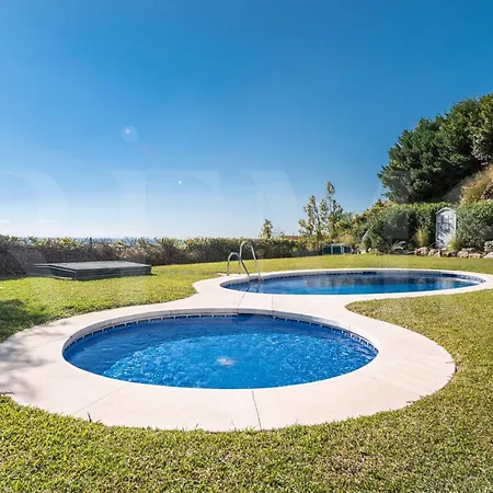 Elegant With Terrace And Pool Rems Torremuelle