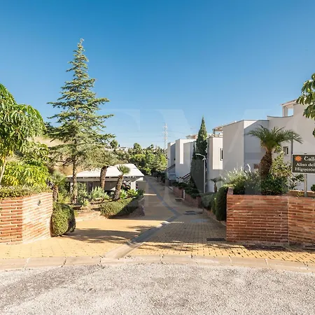 Elegant With Terrace And Pool Rems Torremuelle